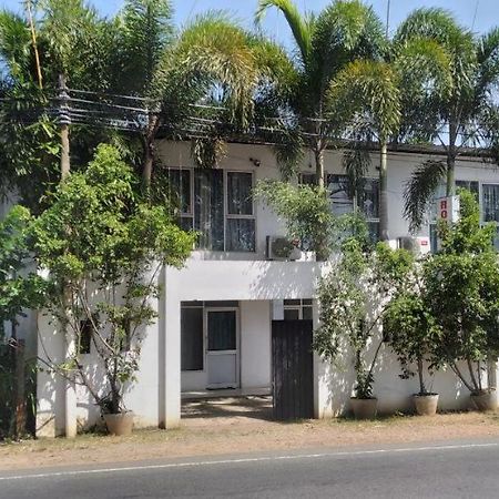 Saragama Holiday Resort Kurunegala Exterior foto